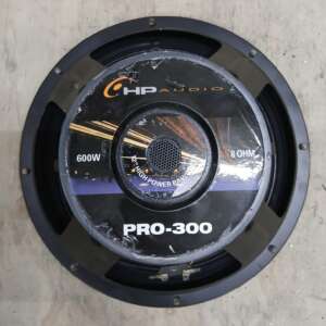 HP Audio - 12" - 600w - 8 ohm - Practically new, just the sticker scratched